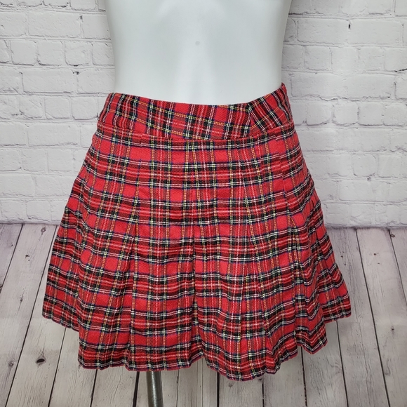 Dresses & Skirts - Tartan Plaid Red and Black Mini Skirt